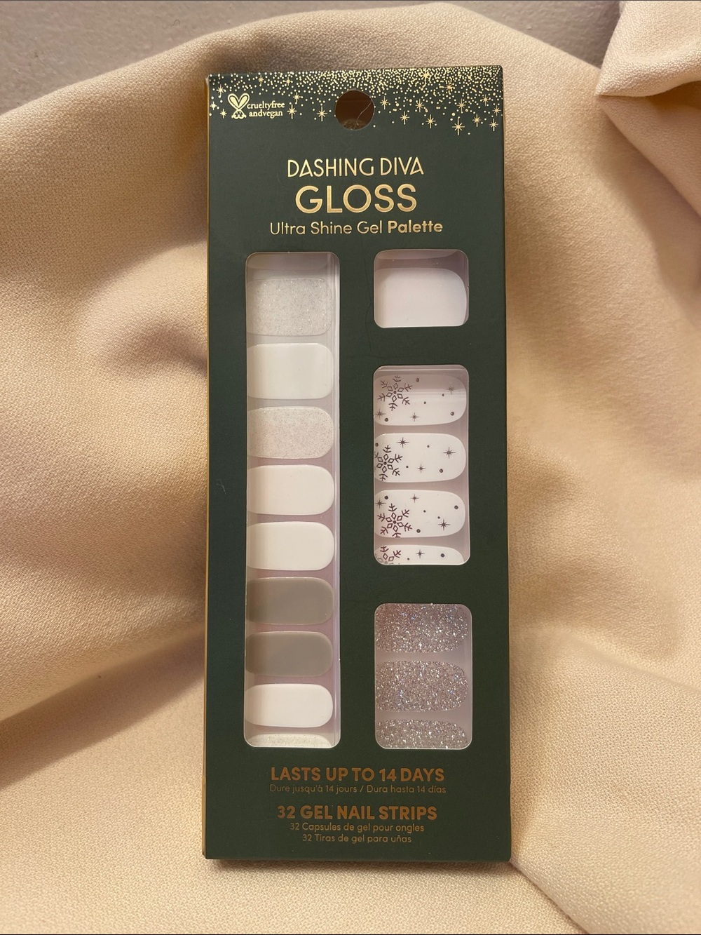 Dashing Diva Gloss White Gel Nail Strips with Snowflake & Glitter Accents